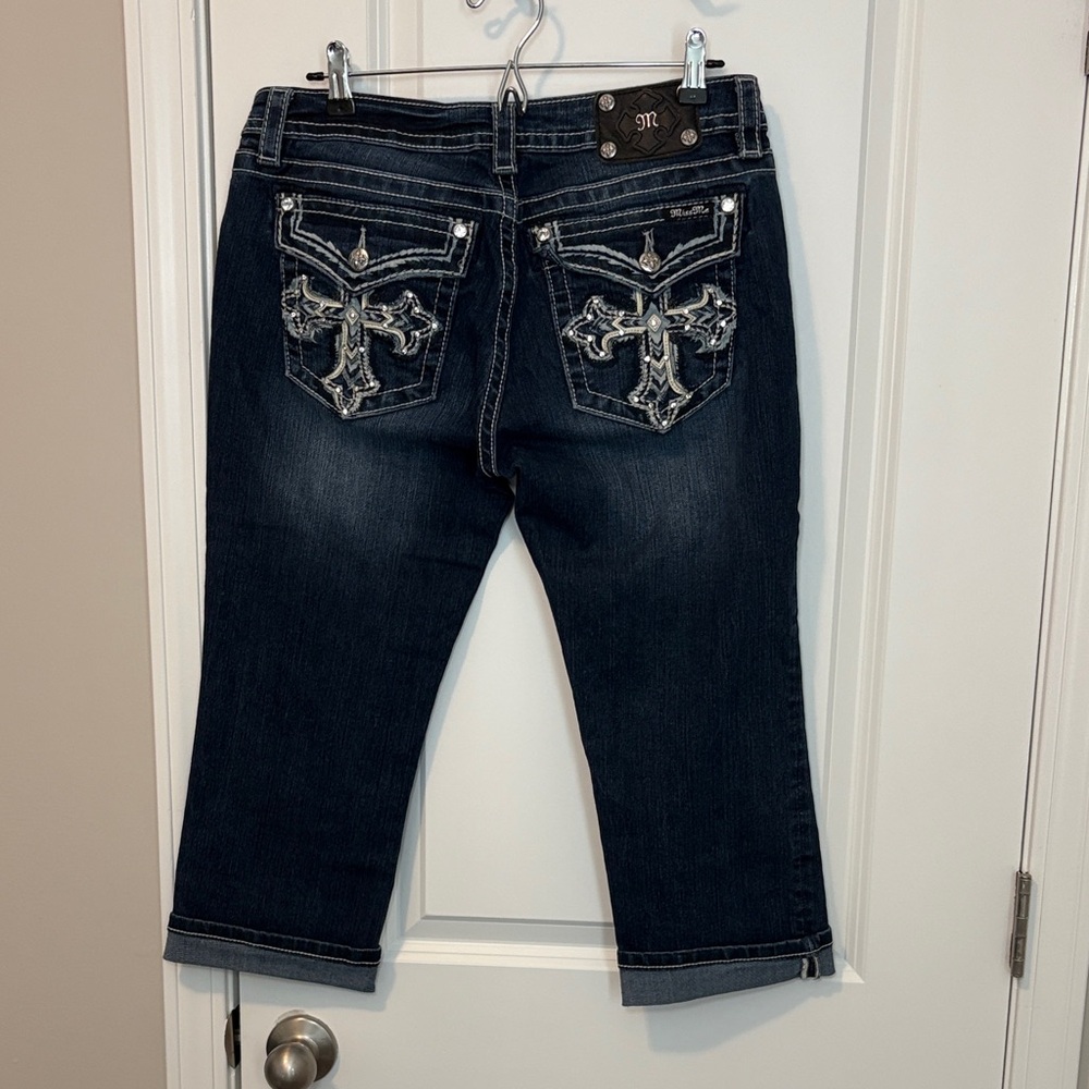 Miss Me Signature Dark Blue Cropped Jeans with Embroidery Cuffed Capri